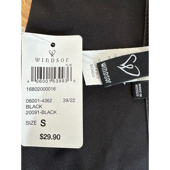 Not That Innocent Halter Top Size Small NWT - Picture 4 of 4